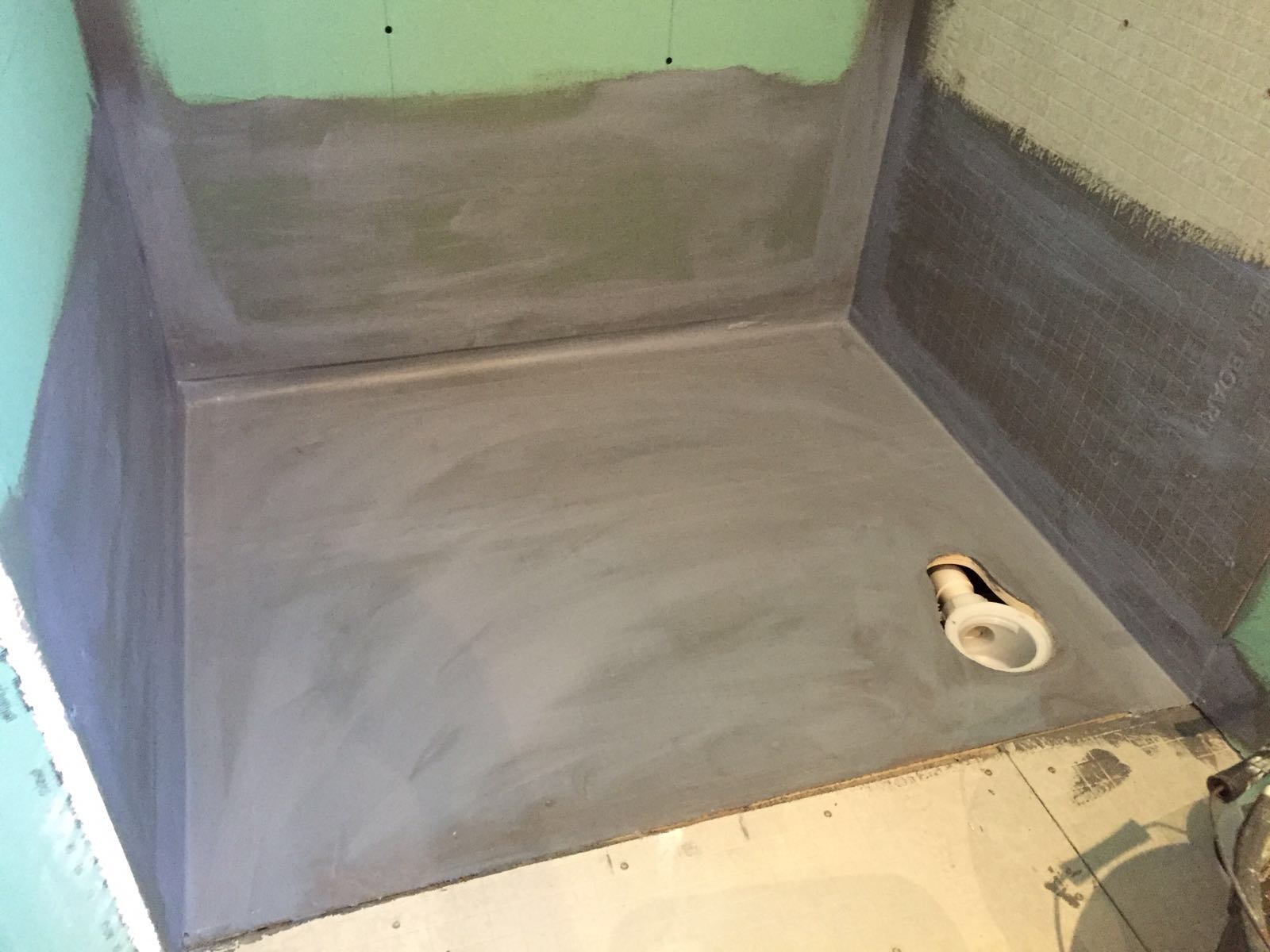 shower tray installation 2